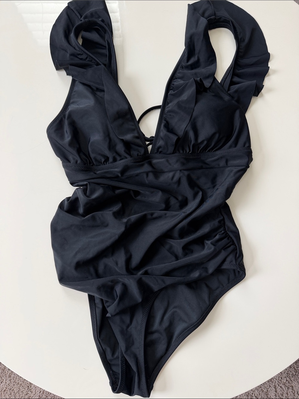 Cupshe Black Ruffle One-Piece Swimsuit